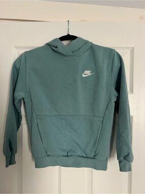 Nike Girl’s Hoodie